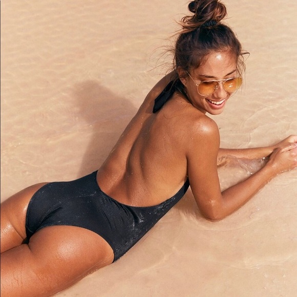 Aerie Super Plunge One Piece - Picture 2 of 7